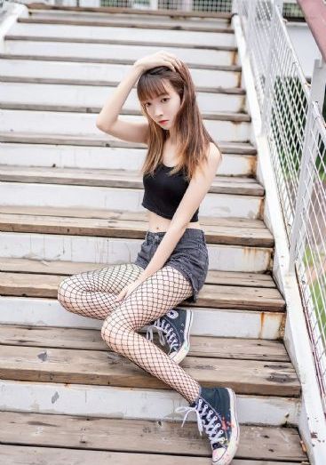 野花日本在线观看_超清版蓝光版中文字幕包